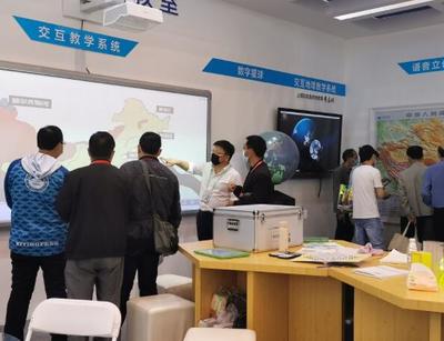 中教啟星閃耀第三屆河南教育裝備展，教學(xué)模型與教具引領(lǐng)創(chuàng)新實(shí)踐